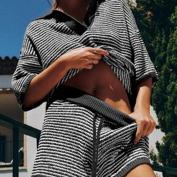 Tankaneo Black-Grey Knit Lounge Set 3X | Oversized V-Neck Top & Drawstring Short - Picture 6 of 6